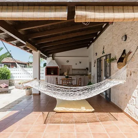 Bianca - Private Swimming Pool - Center - By Clicksalento * Ostuni