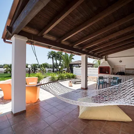 Villa Bianca - Private Swimming Pool - Center - By Clicksalento