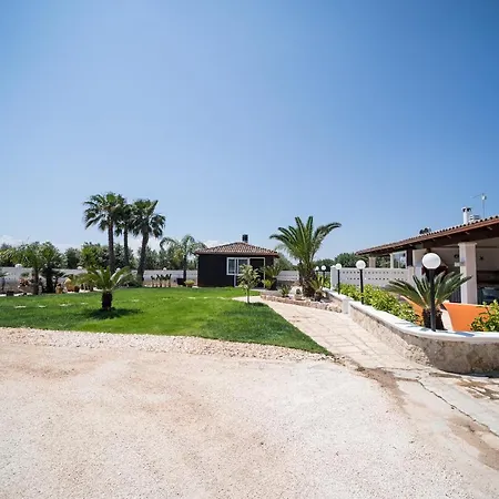 Villa Bianca - Private Swimming Pool - Center - By Clicksalento