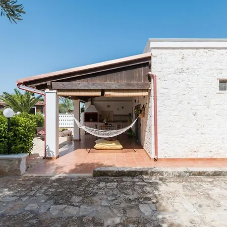 Villa Bianca - Private Swimming Pool - Center - By Clicksalento